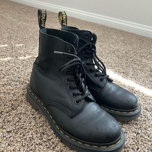 Dr Martens Vintage boots size 7